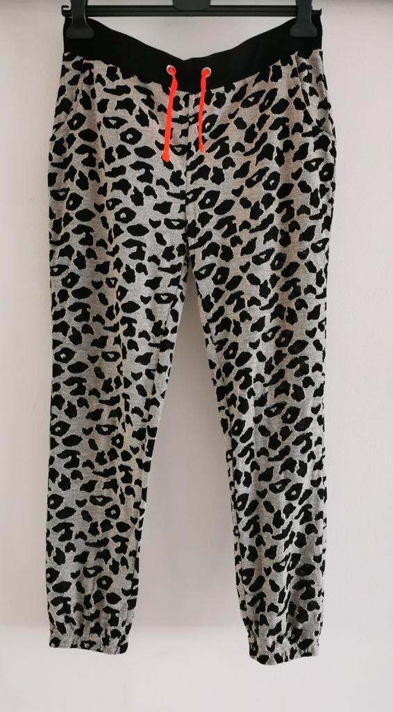 River Island pull-on broek mt. M/L, Kleding | Dames, Broeken en Pantalons, Nieuw, Maat 38/40 (M), Overige kleuren, Lang, Verzenden