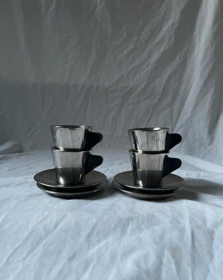 Vintage IKEA RVS espresso set kopjes en schotels | jaren 90, Huis en Inrichting, Keuken | Servies, Kop(pen) en/of Schotel(s), Overige stijlen