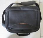 laptop tas, Computers en Software, Laptoptassen, Ophalen, 17 inch of meer, Zo goed als nieuw, Schoudertas