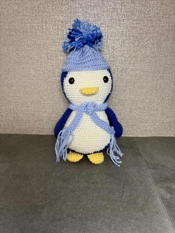 Gehaakte pinguïn beschikbaar voor biedingen