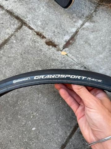 Set Continental Grand Sport race banden 25mm beschikbaar voor biedingen