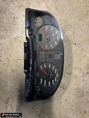 Audi 80 B3 B4 instrumentenpaneel km-teller 2.0 ltr  4 cil beschikbaar voor biedingen