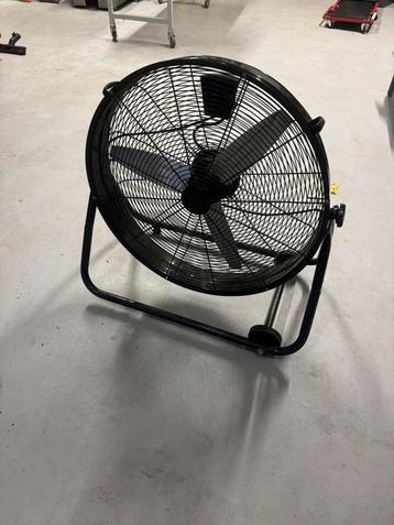 Podium ventilator 65 cm beschikbaar voor biedingen