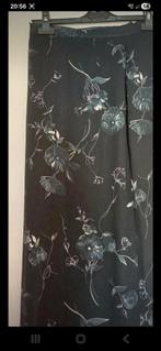 Mooie zwart grijze rok met bloemen maat 36, Kleding | Dames, Zwart, Ophalen of Verzenden, Zo goed als nieuw, Maat 36 (S)