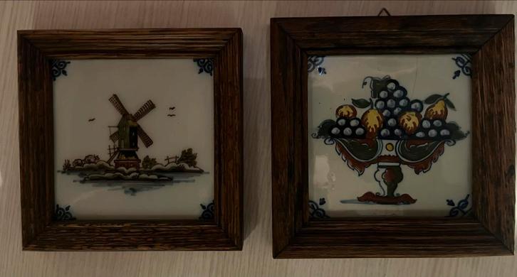 2 Tichelaar Makkum Tegels in Houten Lijst, Antiek en Kunst, Antiek | Wandborden en Tegels, Ophalen of Verzenden
