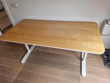IKEA bekant bureau 160 bij 80 cm - afbeelding 1
