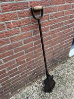 Oude smeedijzeren spade, turfsteker?, Ophalen of Verzenden, Zo goed als nieuw