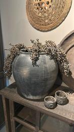 Grote kruik uit China, Ophalen