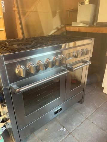 Solitaire Professional Fornuis met oven RVS beschikbaar voor biedingen