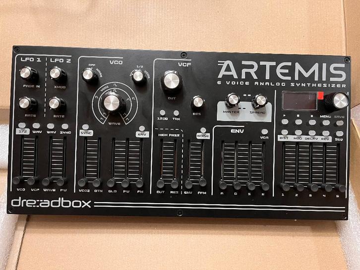 Dreadbox Artemis analog desktop poly synth, Muziek en Instrumenten, Synthesizers, Zo goed als nieuw, Overige aantallen, Overige merken