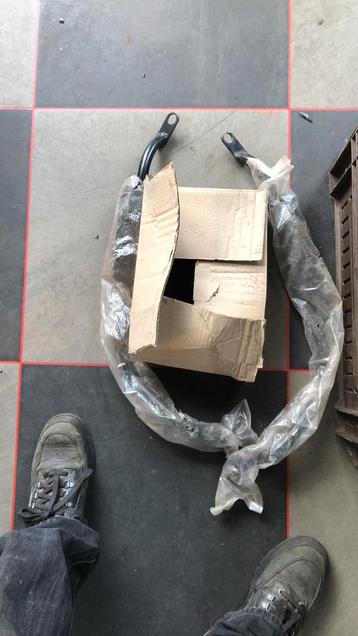 RADIATEUR +BEUGELS NOS 517-50 EN 51 ORIGINEEL !!!! beschikbaar voor biedingen