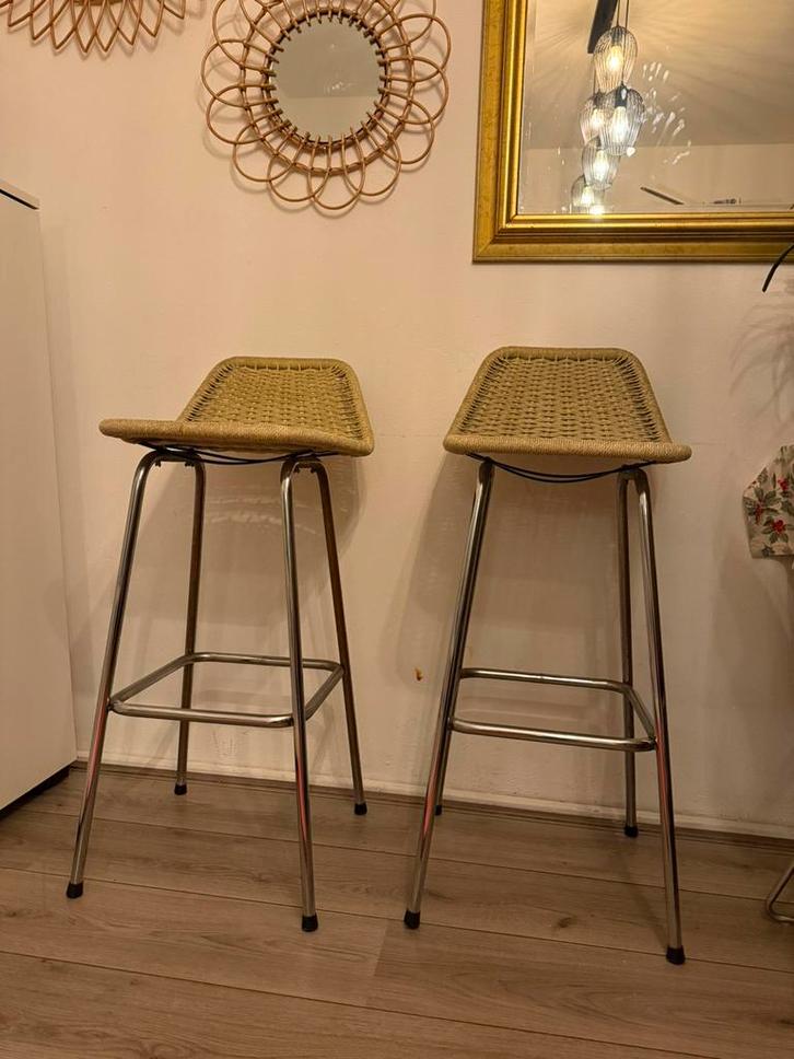 2 barkrukken, Huis en Inrichting, Barkrukken, Zo goed als nieuw, 60 tot 90 cm, 2 krukken, Ophalen