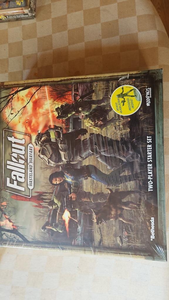 bordspel seal basegame Fallout Wasteland Warfare Fall - Out, Hobby en Vrije tijd, Gezelschapsspellen | Bordspellen, Nieuw, Een of twee spelers