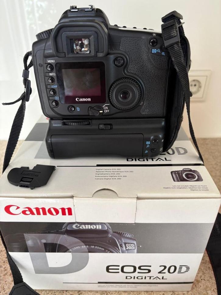 EOS 20D DIGITALE AF-SPIEGELREFLEXCAMERA incl. battery grip, Audio, Tv en Foto, Fotocamera's Digitaal, Zo goed als nieuw, Spiegelreflex