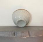 Mini bowl spoelkom met roos en vergulde blaadjes rand, Antiek en Kunst, Ophalen of Verzenden