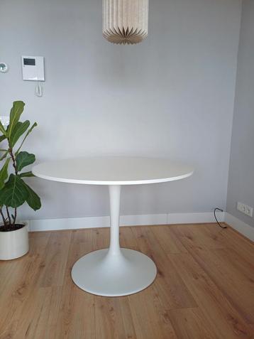 Ikea Docksta ronde tafel wit, 103 cm, zeer goede staat!  beschikbaar voor biedingen