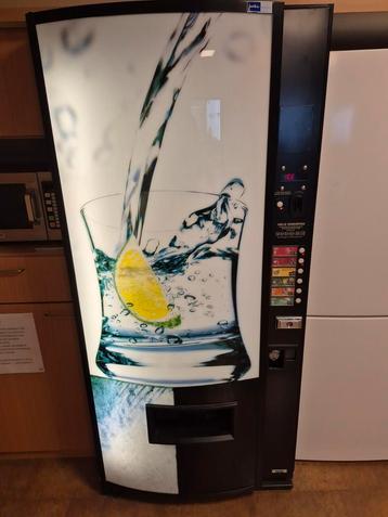 Gebruikte Frisdrankautomaat - Perfect voor Bedrijf! beschikbaar voor biedingen