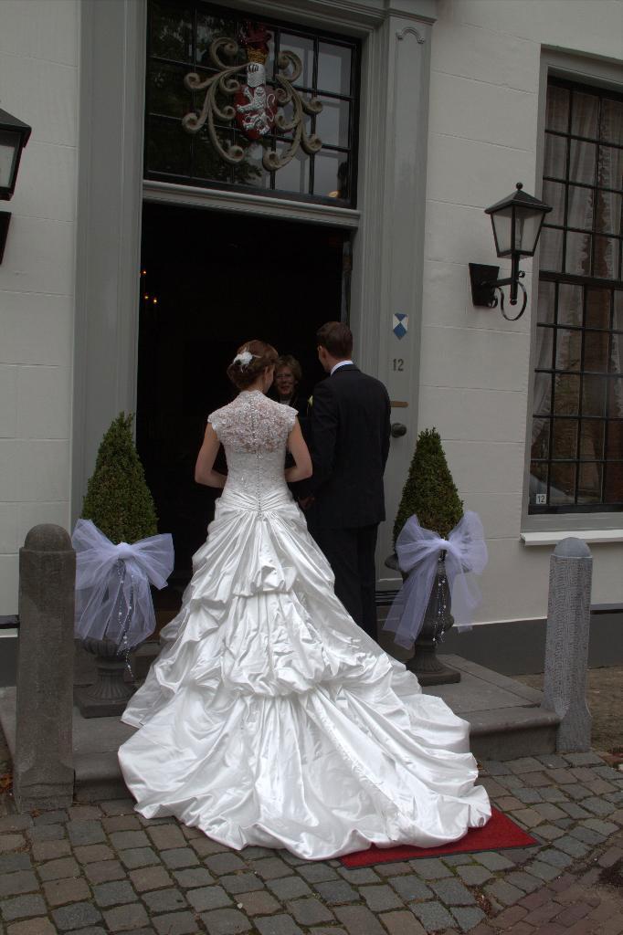 Trouwjurk Maggie Sottero Perla Lynette, Kleding | Dames, Trouwkleding en Trouwaccessoires, Zo goed als nieuw, Trouwjurk, Wit, Ophalen of Verzenden