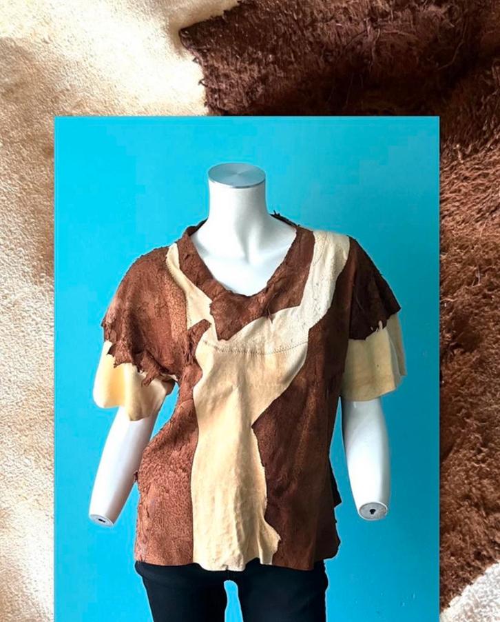 Vintage handgemaakte suède top maat 42, Kleding | Dames, Blouses en Tunieken, Zo goed als nieuw, Maat 42/44 (L), Bruin, Verzenden