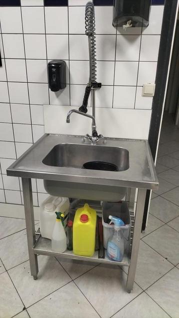 RVS Spoelbak met Mengkraan beschikbaar voor biedingen