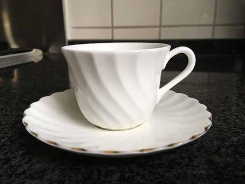 Vintage Wedgwood Gold Chelsea schotel - Candlelight kop, Huis en Inrichting, Keuken | Servies, Zo goed als nieuw, Kop(pen) en/of Schotel(s)