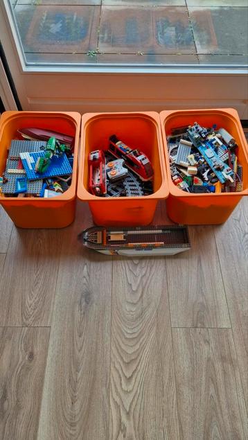 Grote partij LEGO oa City, Star Wars, Technic, Ninjago, etc beschikbaar voor biedingen