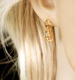 Oorbellen goud 18K creolen met bloemen takje, Ophalen of Verzenden, Nieuw, Goud, Overige materialen