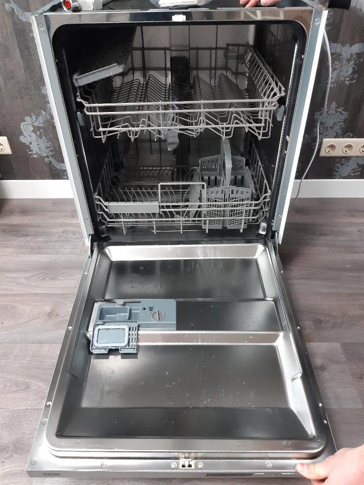 Etna inbouw vaatwasser VW549M (zo goed als nieuw), Witgoed en Apparatuur, Vaatwasmachines, Zo goed als nieuw, Inbouw, Minder dan 85 cm