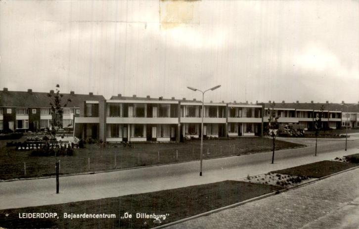 Leiderdorp - Bejaardencentrum De Dillenburg, Verzamelen, Ansichtkaarten | Nederland, Gelopen, Zuid-Holland, 1960 tot 1980, Ophalen of Verzenden