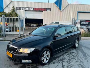 Skoda Superb 1.6TDI 77KW Greenline Combi 2011 Led/Navi/Clima beschikbaar voor biedingen