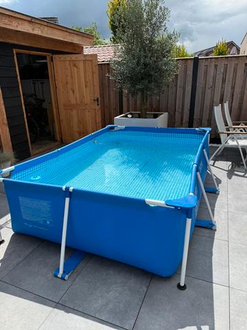 Intex zwembad 280 x 190cm incl toebehoren beschikbaar voor biedingen