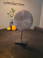 Houten decoratie object op voet, Ophalen of Verzenden, Zo goed als nieuw