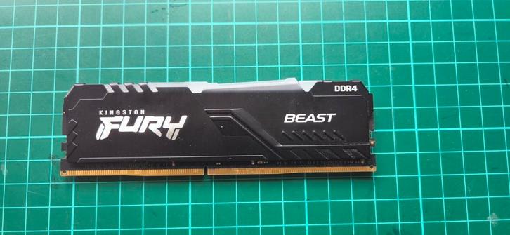 Kingston Fury Beast DDR4 16GB 3600MHz, Computers en Software, RAM geheugen, Gebruikt, Desktop, 16 GB, DDR4, Ophalen of Verzenden