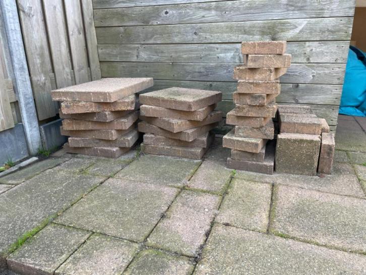 Ca. 45M2 tegels voor carport, terras of fundament tuinhuisje, Tuin en Terras, Tegels en Klinkers, Gebruikt, Terrastegels, Beton