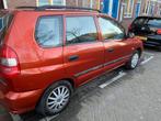 Mitsubishi Space Star 1.3 Family 2001 Rood, Auto's, Mitsubishi, Voorwielaandrijving, 1299 cc, 4 cilinders, Elektrische ramen
