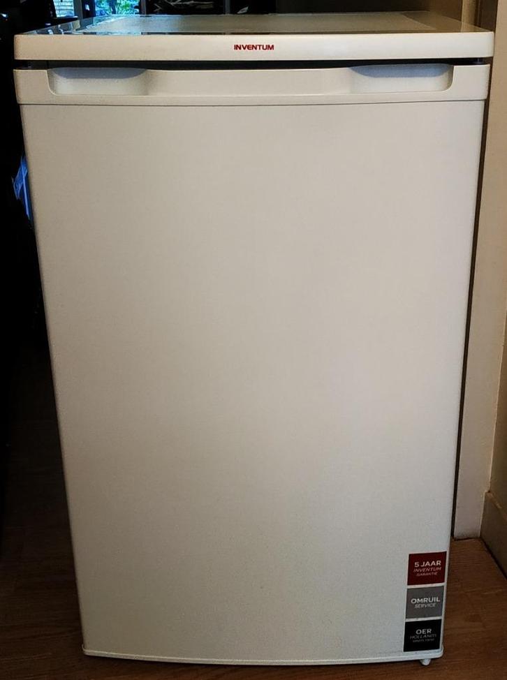 Koelkast Inventum KK501, Witgoed en Apparatuur, Koelkasten en IJskasten, Zo goed als nieuw, Zonder vriesvak, 100 tot 150 liter
