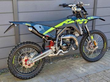 FANTIC XE 50 2025 SCHAKELBROMMER RR 50CC TRACK (BETA) beschikbaar voor biedingen