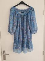 Een zomerse blouse in blauw met rood/groen/witte/gele bloeme, Kleding | Dames, Blouses en Tunieken, Blauw, Maat 42/44 (L), Ophalen of Verzenden