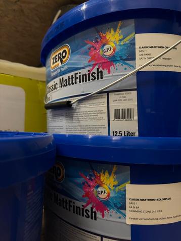 MAGAZIJN OPRUIMING - hoogwaardige professionele muurverf. beschikbaar voor biedingen