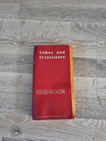 Buizen & Transistoren Handboek beschikbaar voor biedingen