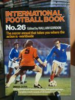 International Footballbook no.26 edited by Hallam Gordon, Ophalen, Balsport