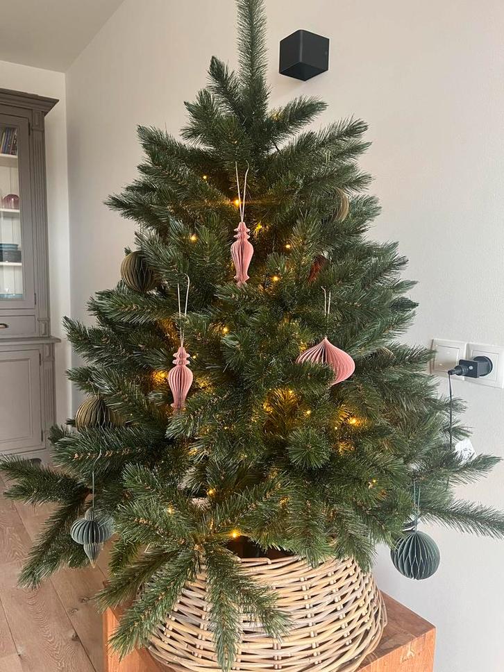 Kerstboom (kunst) ‘Romagne’ Groen - Intratuin, Diversen, Kerst, Zo goed als nieuw, Ophalen