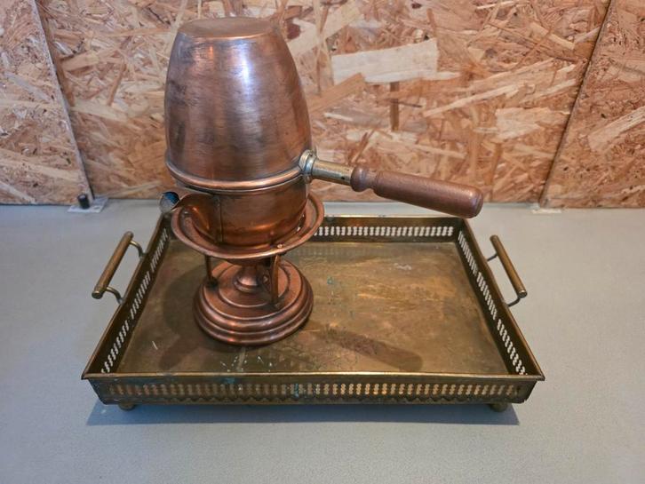 Antieke Koperen Percolator met Dienblad, Antiek en Kunst, Antiek | Keukenbenodigdheden, Ophalen of Verzenden