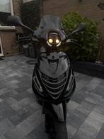 Piaggio zip 4t, Fietsen en Brommers, Scooters | Piaggio, Ophalen, Zo goed als nieuw, Benzine, Zip