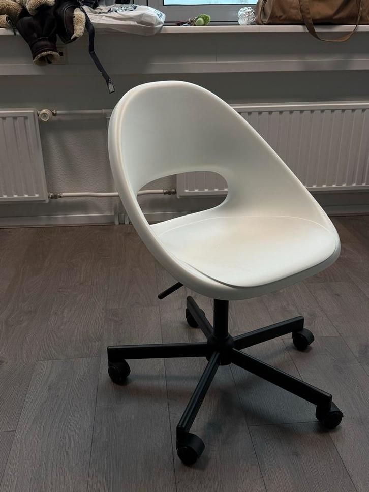 Ikea Kuip Stoel met Wieltjes, Huis en Inrichting, Stoelen, Gebruikt, Eén, Kunststof, Wit, Ophalen