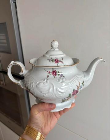 Vintage porseleinen theepot – Wawel Polen – bloemenmotief beschikbaar voor biedingen