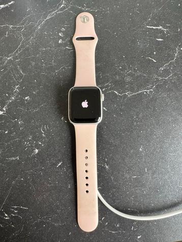 Apple watch SE (gen 2) 40 mm zilver/silver cellular beschikbaar voor biedingen