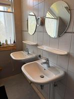 Twee identieke wastafels Villeroy & Boch met kraan, Huis en Inrichting, Ophalen, 50 tot 100 cm, Zo goed als nieuw, Minder dan 100 cm