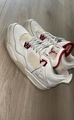 Jordan 4 metallic red, Wit, Ophalen of Verzenden, Sneakers of Gympen, Gedragen