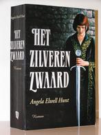 Angela Elwell Hunt - Het zilveren zwaard (christelijk boek), Boeken, Ophalen of Verzenden, Zo goed als nieuw